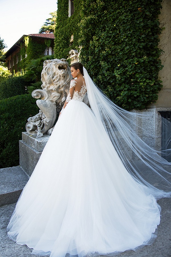 design your own wedding outfit