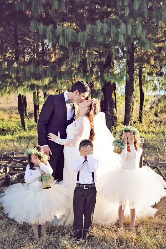 50 Family Wedding Photo Ideas & Poses {Bridal… – Page 9 of 10 – Hi Miss Puff