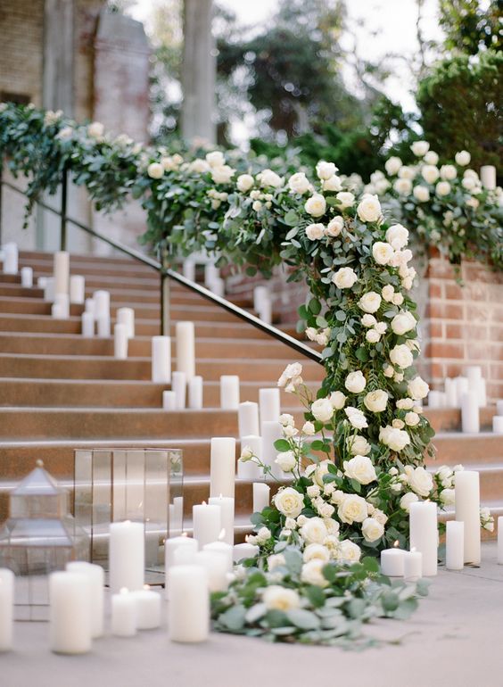 Wedding Staircase Décor Ideas