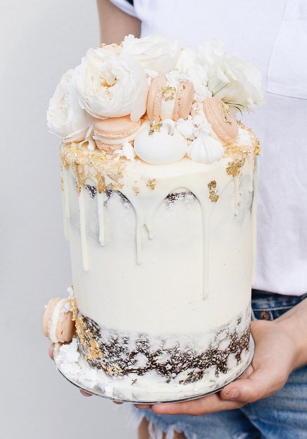 Dripped wedding cakes from tome 