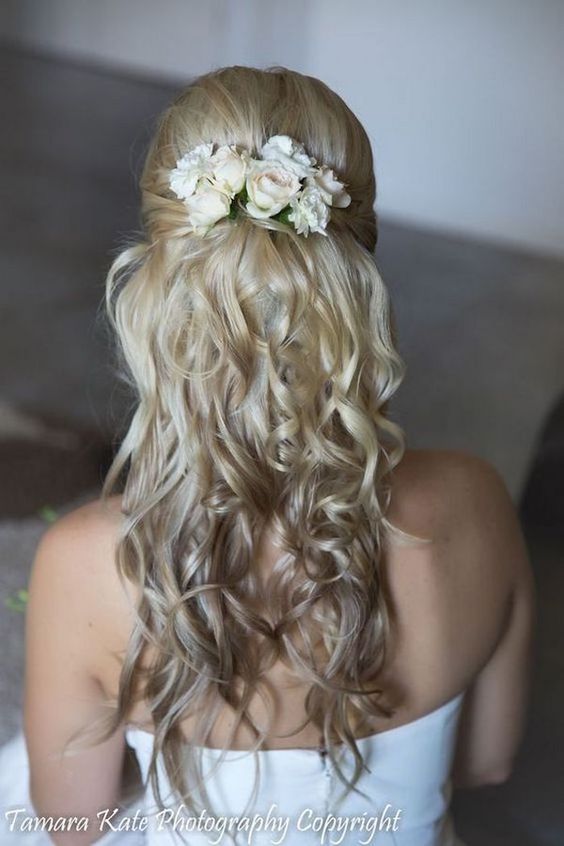 Elegant wedding hairstyle idea