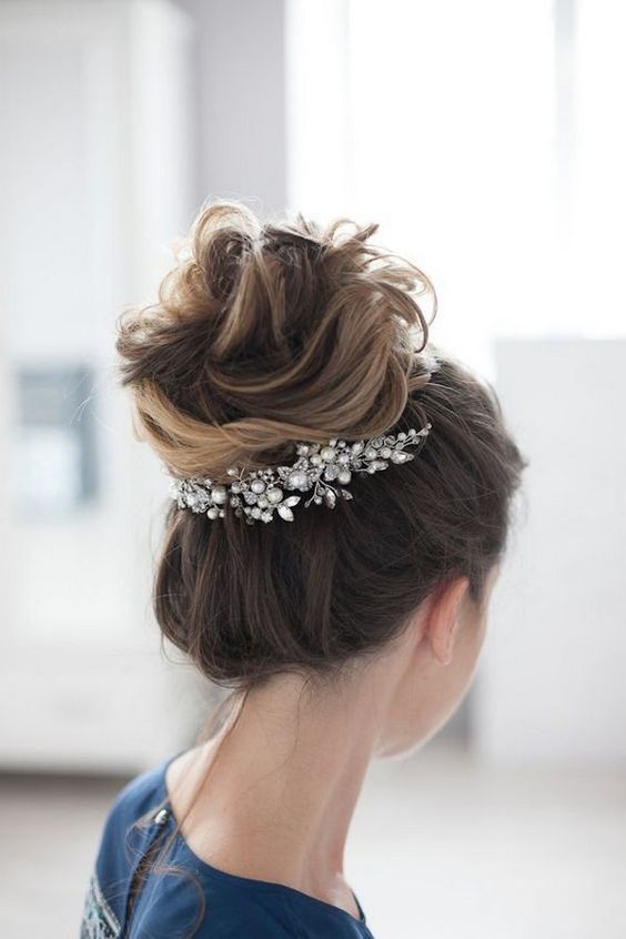 simple wedding updo hairstyle