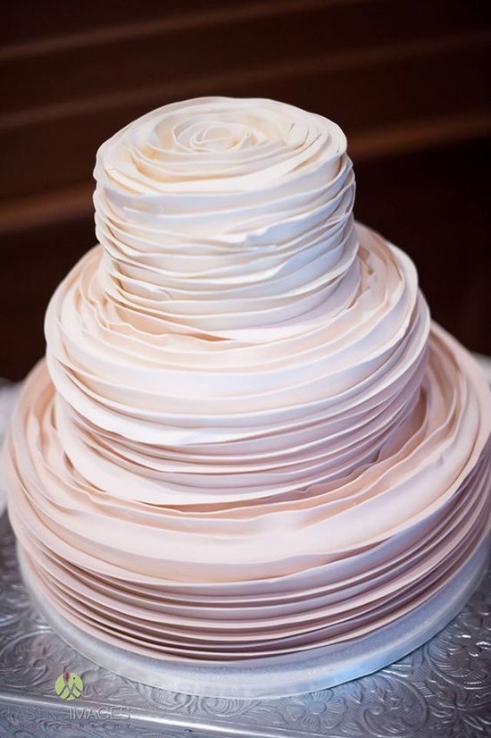 ruffles wedding cake idea via Piece of Cake Desserts