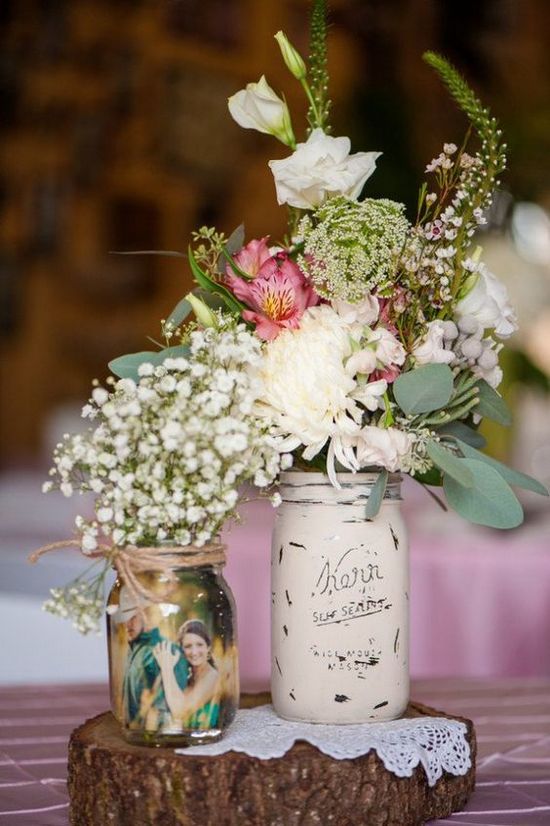 rustic country style wedding in a barn with cute details and elegant decorations
