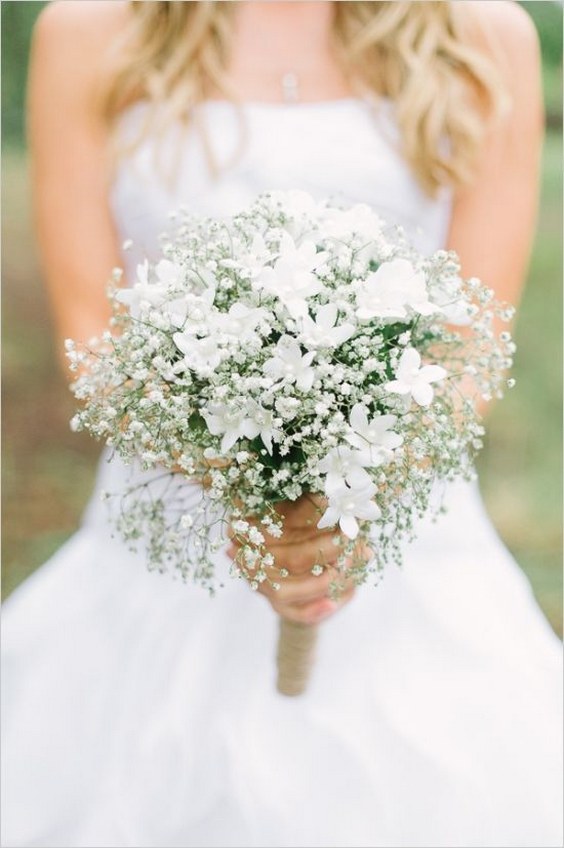 white bridal bouquet with babys breath