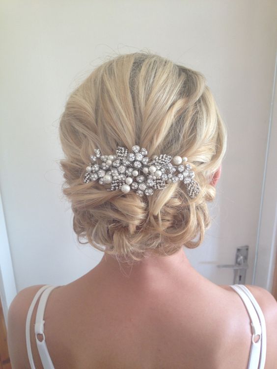 wedding upstyles with pearl hairpiece