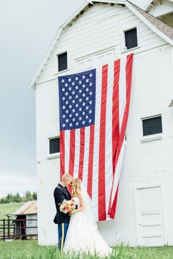 Beautiful and patriotic memorial day wedding