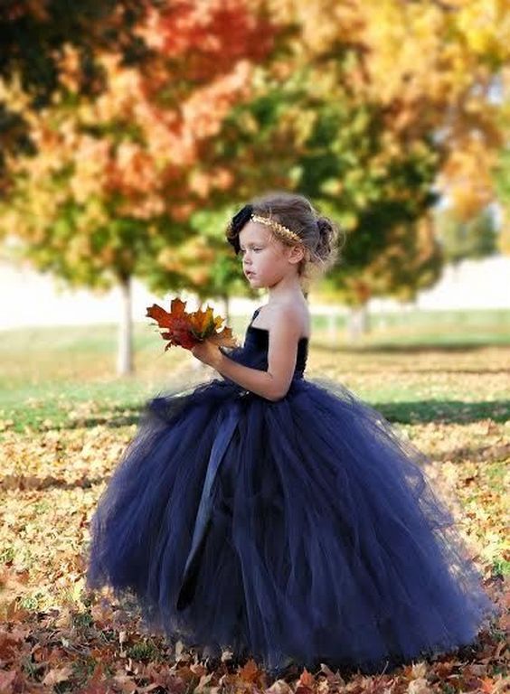 Flower girl dresses and hairstyles 7