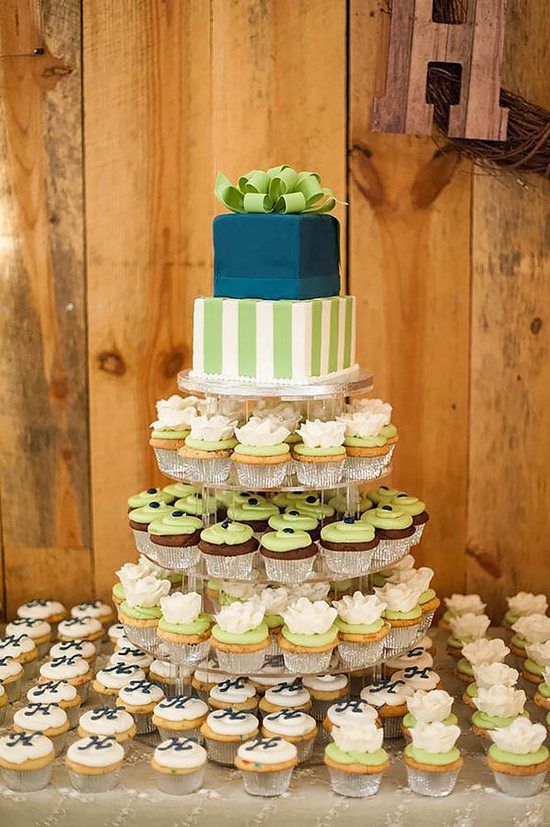 Mini Wedding Cake Wedding Cupcake 36
