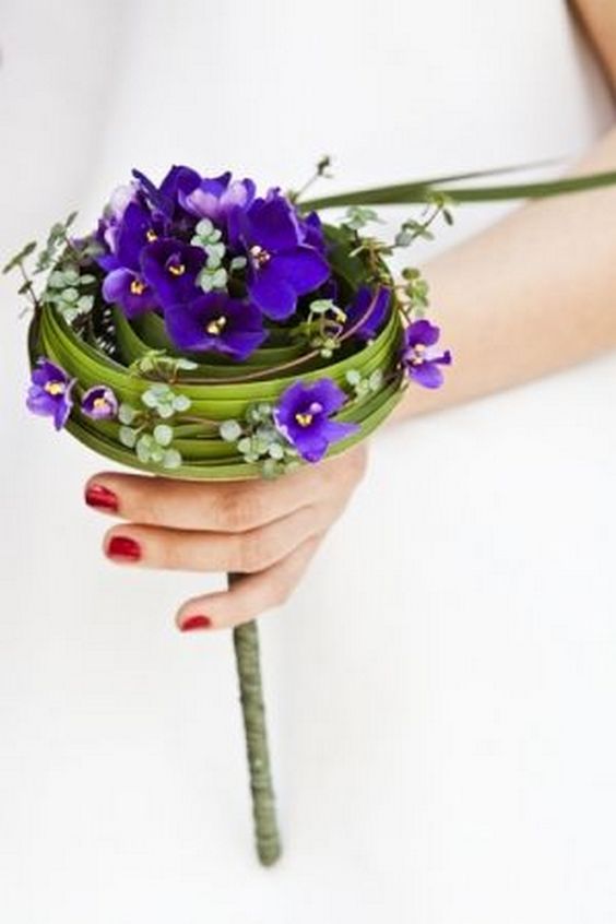 Small wedding bouquets for spring summer weddings 1