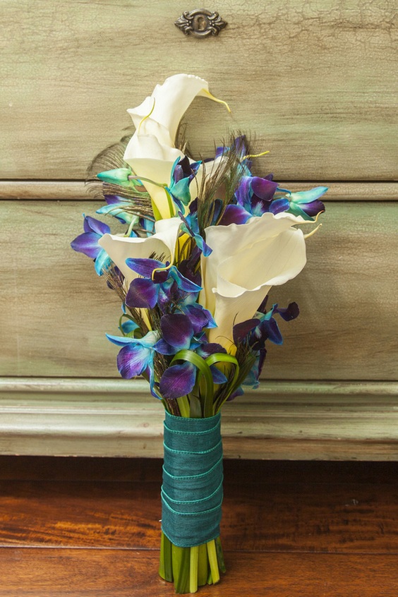 Small wedding bouquets for spring summer weddings 50
