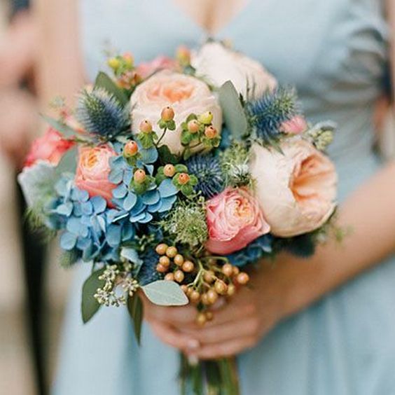 Small wedding bouquets for spring summer weddings 9