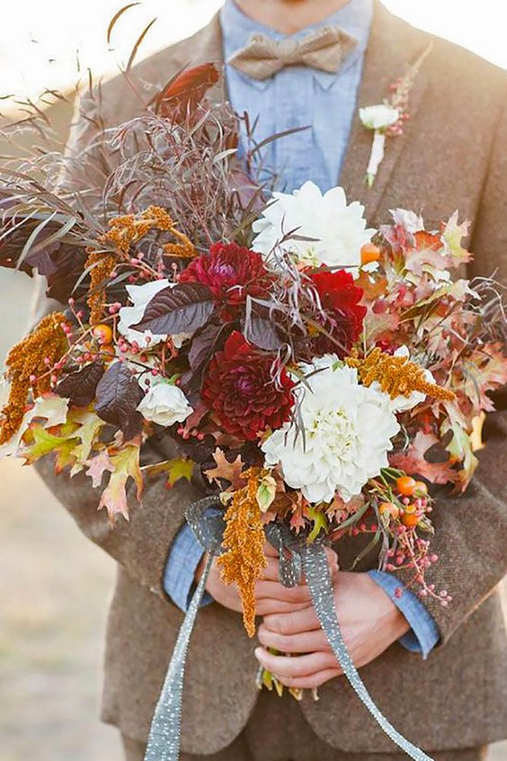 fall wedding bouquets via melanie duerkopp