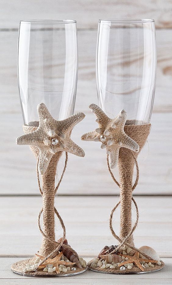 Beach Wedding Flutes Bride and Groom Glasses with Starfish and Seashells