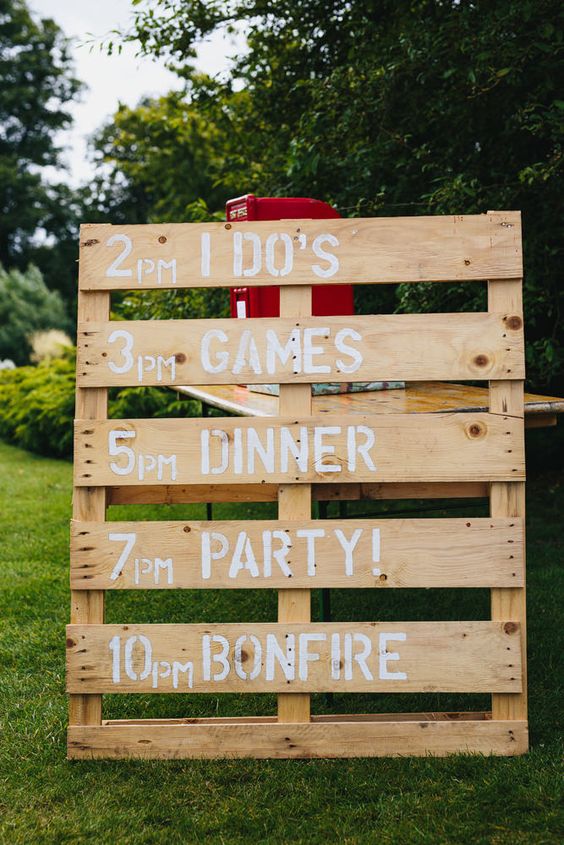 Wooden Pallet Order of The Day Sign