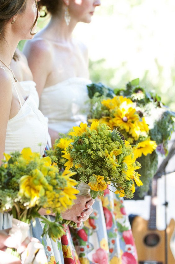 green and yellow wedding bouquet