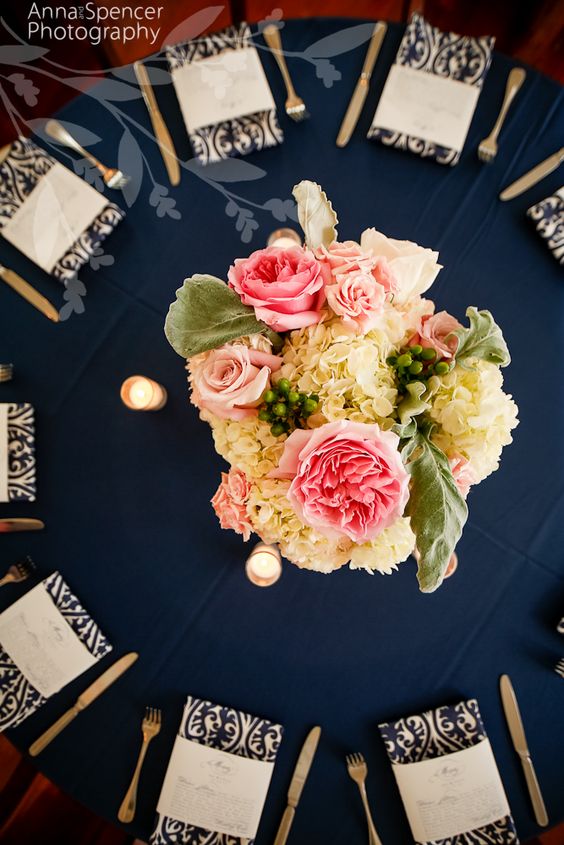 1920s navy and gold wedding table
