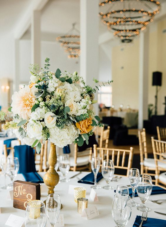 40 Navy Blue and Gold Wedding Ideas – Page 2 – Hi Miss Puff