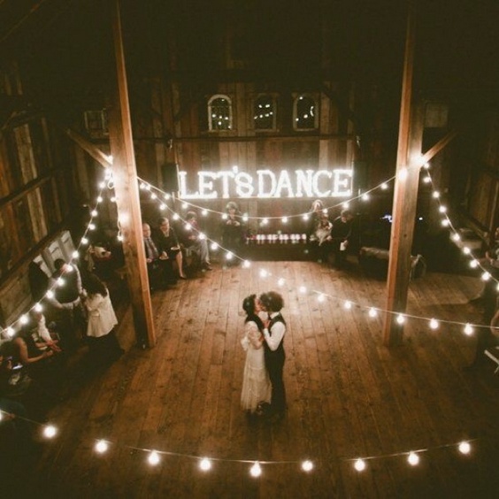 Rustic String Bistro Lights Wedding Decor Ideas 21
