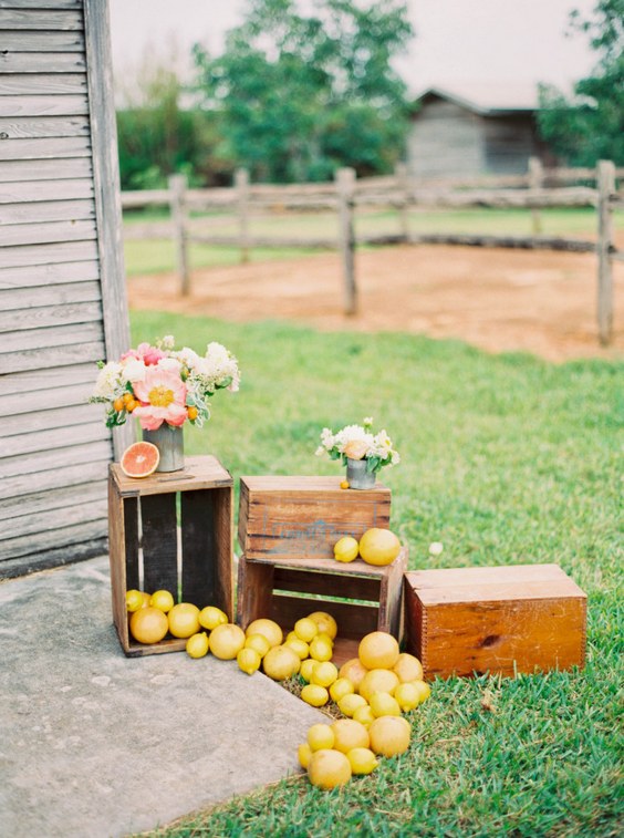 citrus and flowers wedding decor