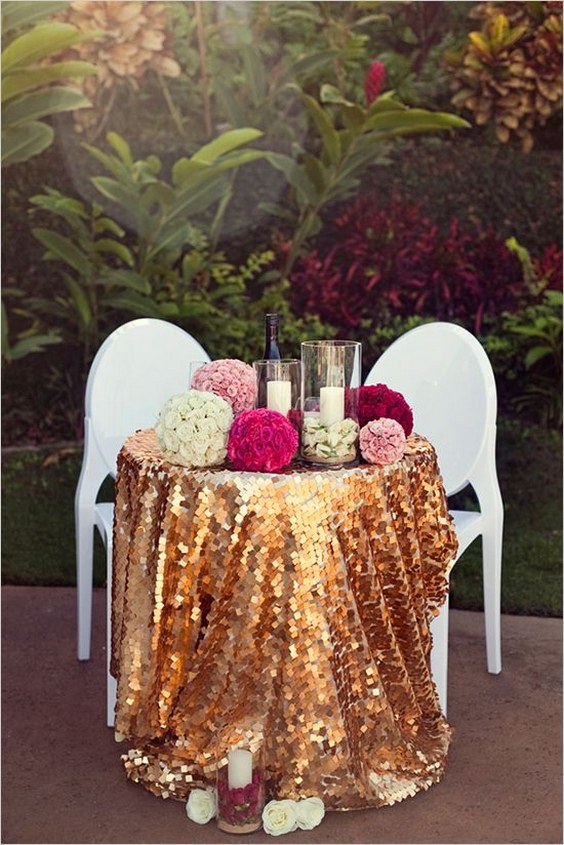 sweethearts table with a tablecloth