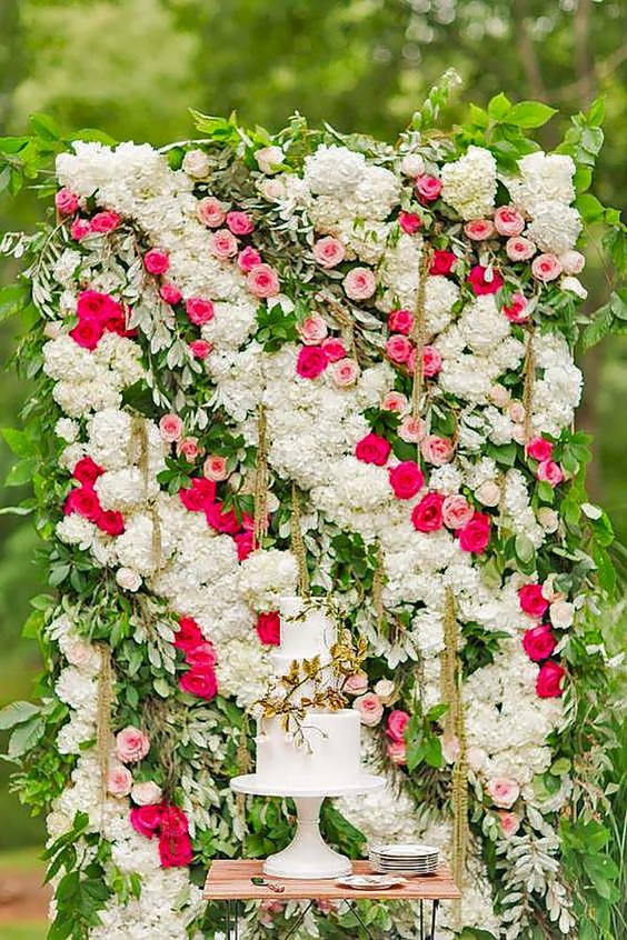 wedding venue flower decoration ideas via katelyn james1