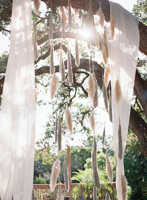 Gorgeous Pampas Grass Ideas for your Wedding