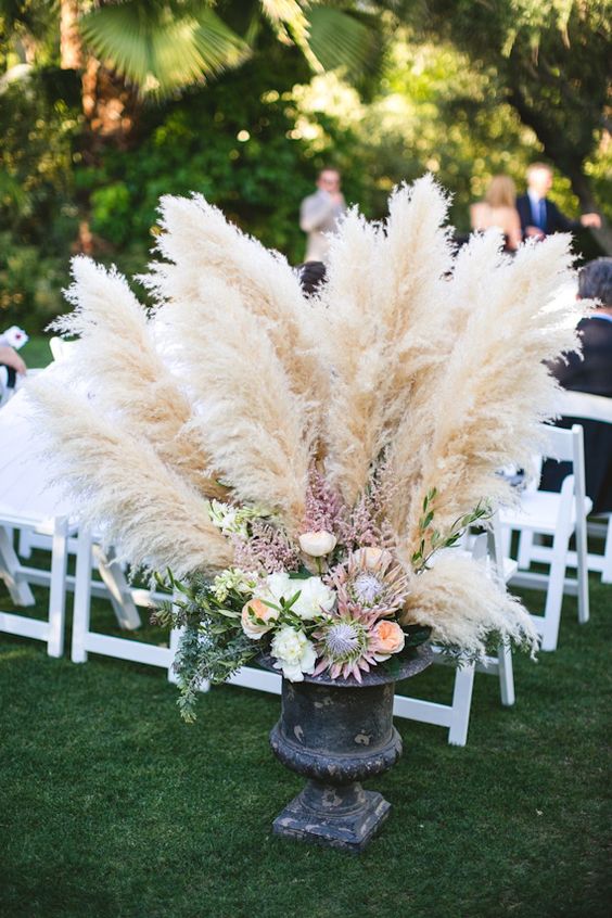 Parker Palm Springs wedding decor – Photo by EP Love