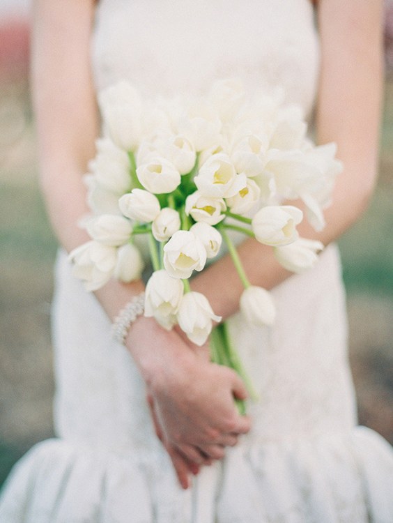 tulip wedding bouquets for white wedding ideas