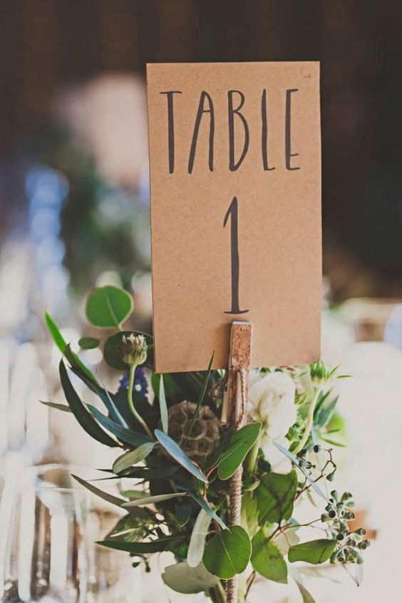 Kraft paper wedding table number – Image by Inner Song