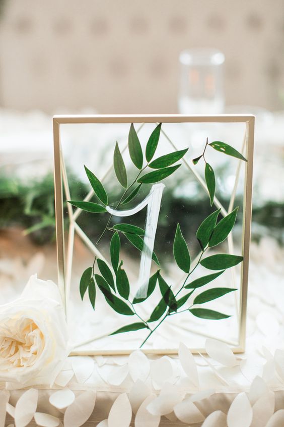 leaf table numbers – photo by M&J Photography