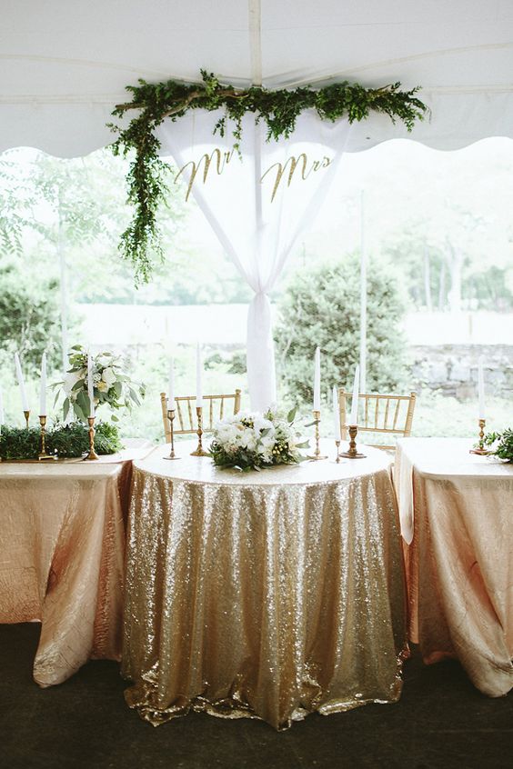 backyard wedding sweetheart table – photo by Kaytee Lauren