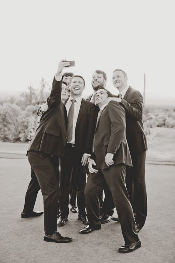 Groom and groomsmen take selfies too via Elyse Hall Photography