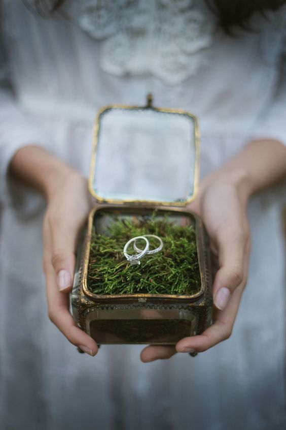 forest green moss wedding ring box