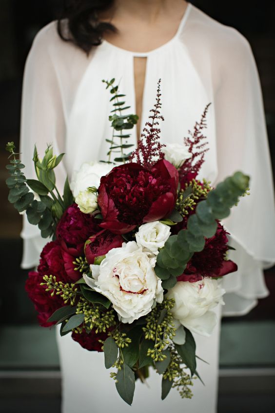 40 Burgundy Wedding Bouquets for Fall / Winter Wedding