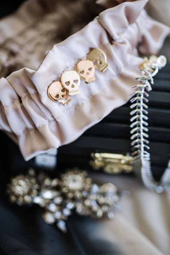 Skulls Wedding Ideas and Details 23