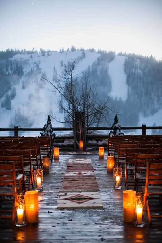 Winter wedding ceremony decor 3