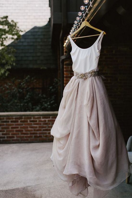Hanging Wedding Dress Photo Ideas 12