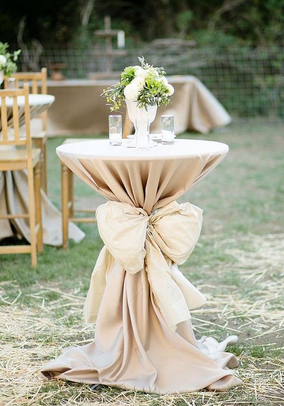 40 Incredible Ideas to Decorate Wedding Cocktail Tables
