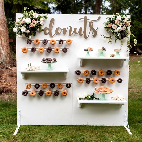 outdoor wedding donut wall decoration idea