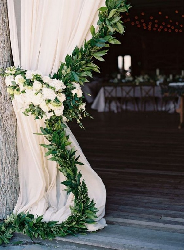 garland adorned curtains wedding decoration ideas