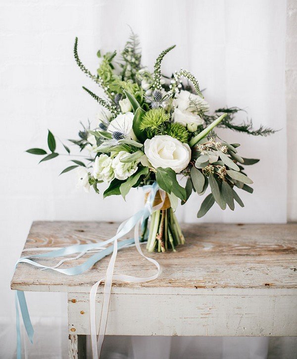 green and grey wedding bouquet ideas for