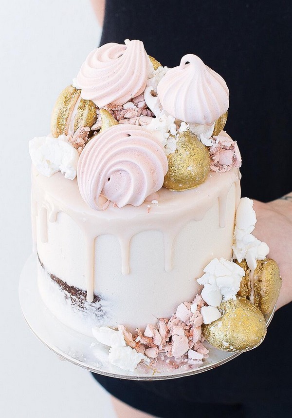 Dripped wedding cakes from tome 