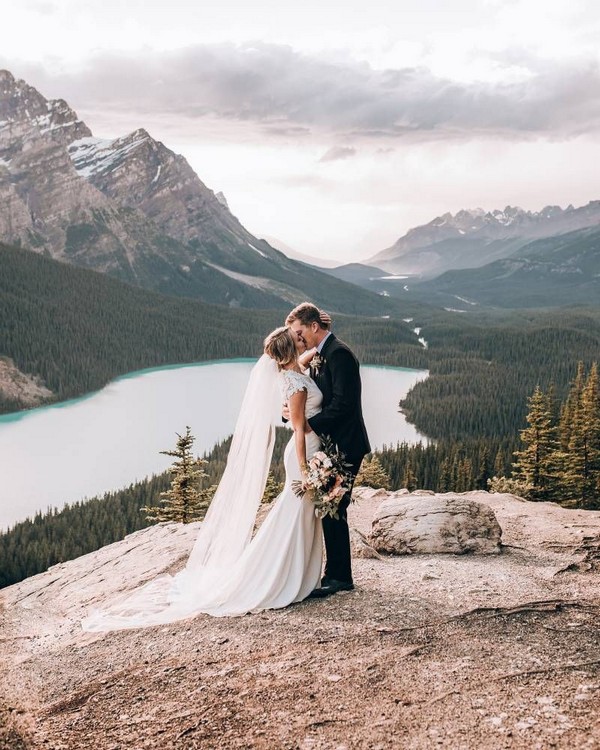 Mountain wedding photo ideas 3