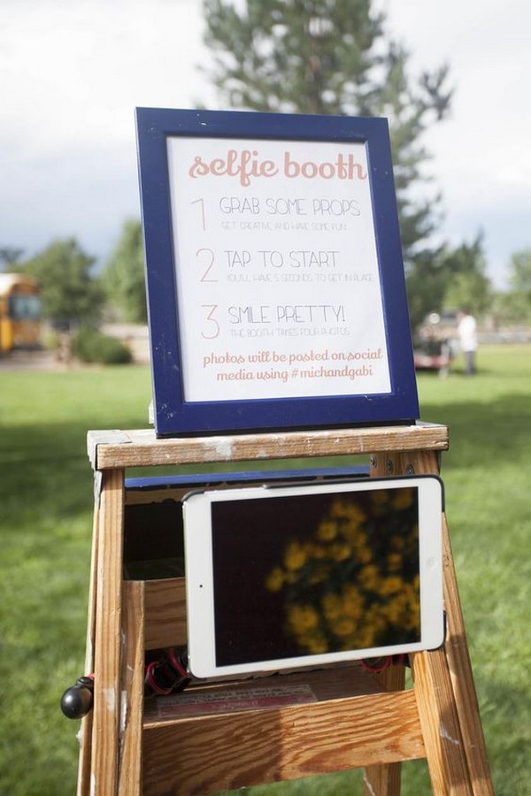 outdoor wedding DIY photo booth ideas