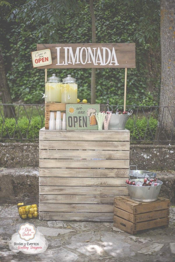 Rustic Country Wedding Lemonade stand