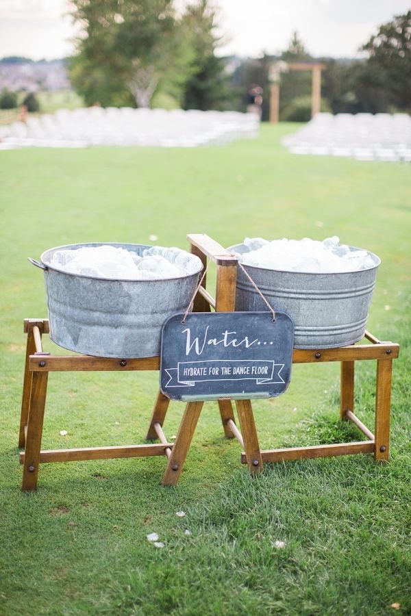 buckets wedding drink bar for outdoor rustic country wedding