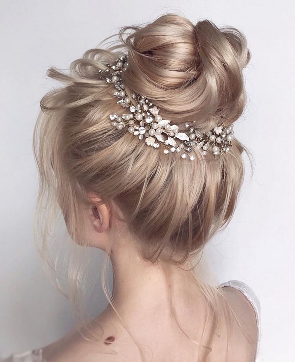 Long high updo wedding hairstyles from xenia_stylist 8