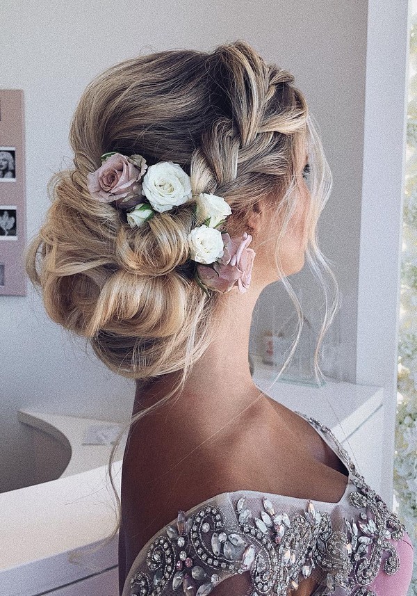 40 Wedding Hairstyles for Long Hair: Bridal Updos, Veils & More