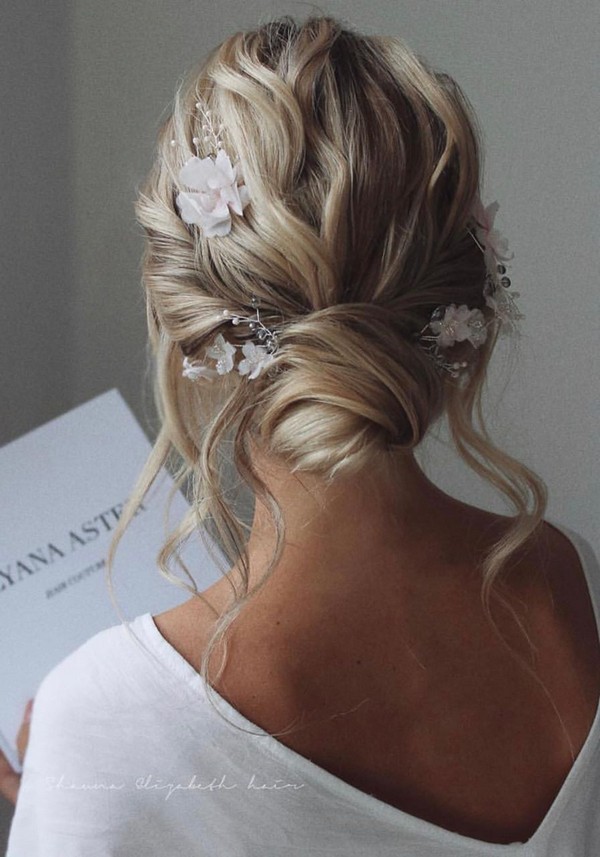 20 Trending Messy Wedding Updo Hairstyles You'll Love - HMP 20 Trending Messy Wedding Updo Hairstyles You'll Love - HMP
